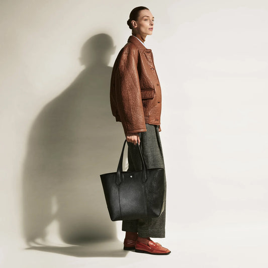 Black leather tote bag sartorial montblanc with structured shape and top handles in nero color