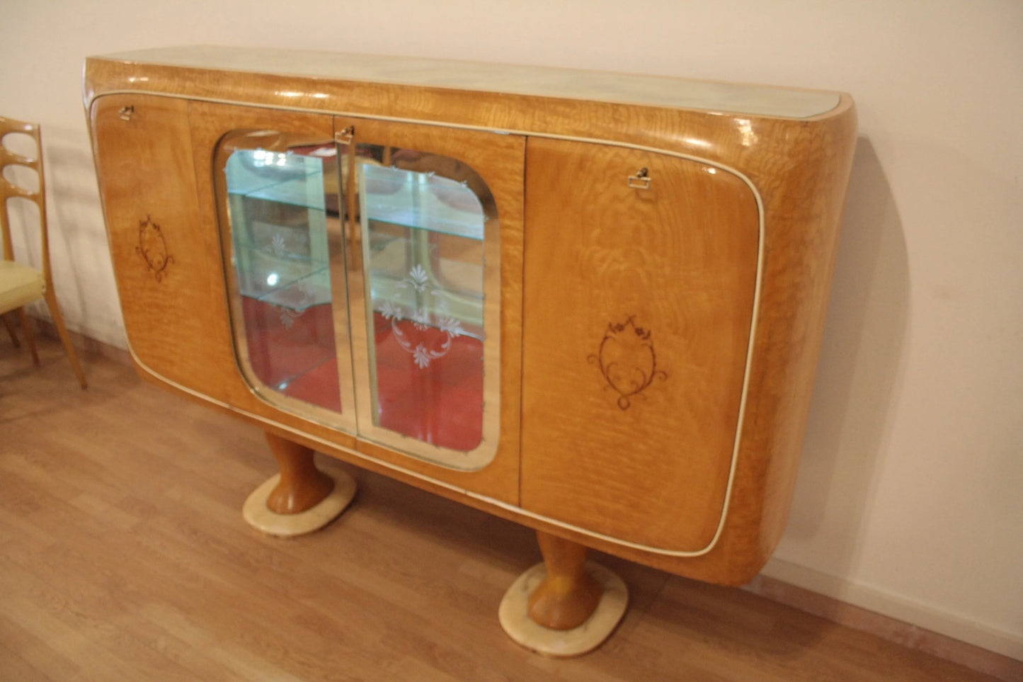 Mobile bar credenza vittorio dassi anni 50 in legno art deco credenza mid-century moderna elegante e funzionale