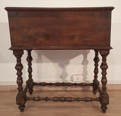 Scrivania ribalta xviii secolo in legno antico con gambe tornite ornato per uso ufficio o studio